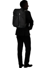 Load image into Gallery viewer, Relyon Black Backpack M 15.6" + Flap