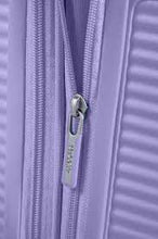 Load image into Gallery viewer, Soundbox Spinner Expandable (4 Wheels) 77Cm