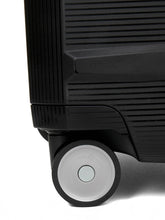 Load image into Gallery viewer, Black Samsonite Check-in Spinner 75x28
